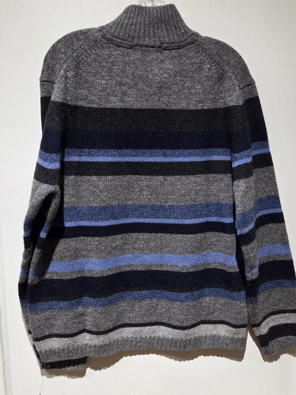 Banana Republic 21 chest
